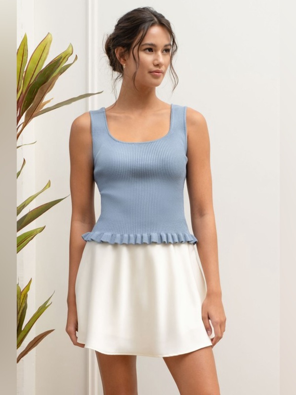 Ribbed Lettuce Hem Sweater Knit Tank Top – Dusty Blue M - Picture 2 of 5